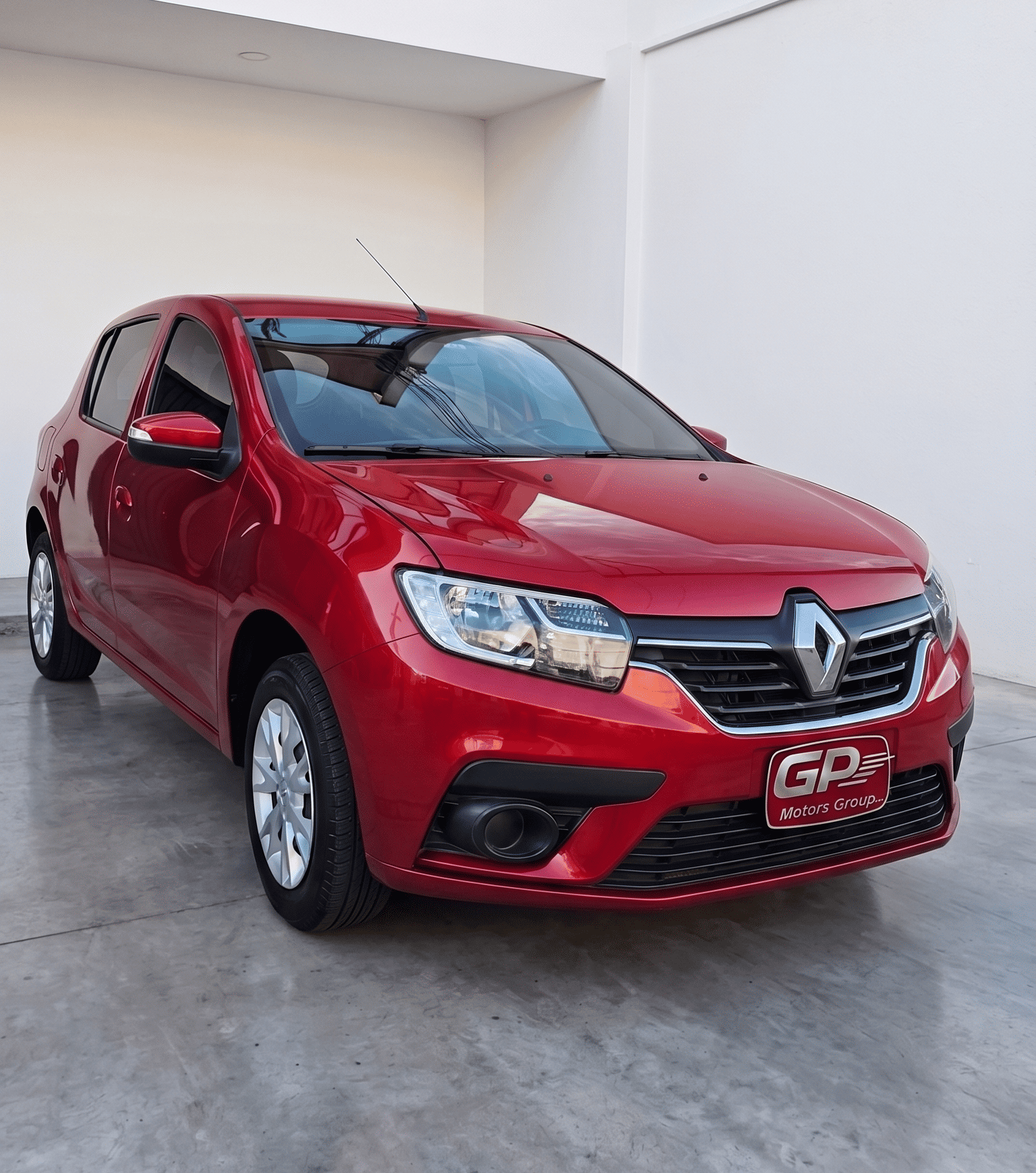 SANDERO LIFE + 