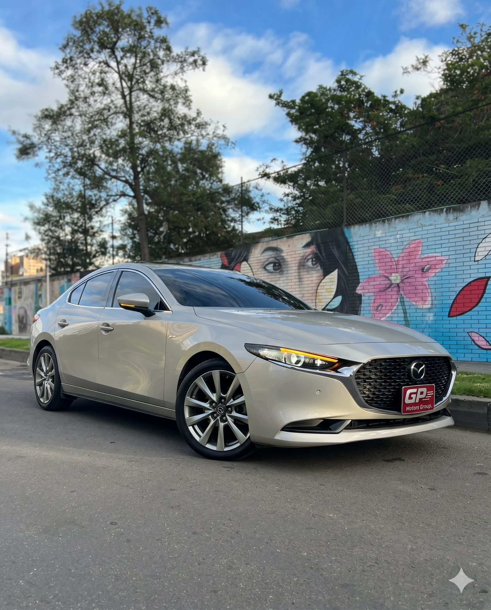 3 GRAND TOURING HÍBRIDO